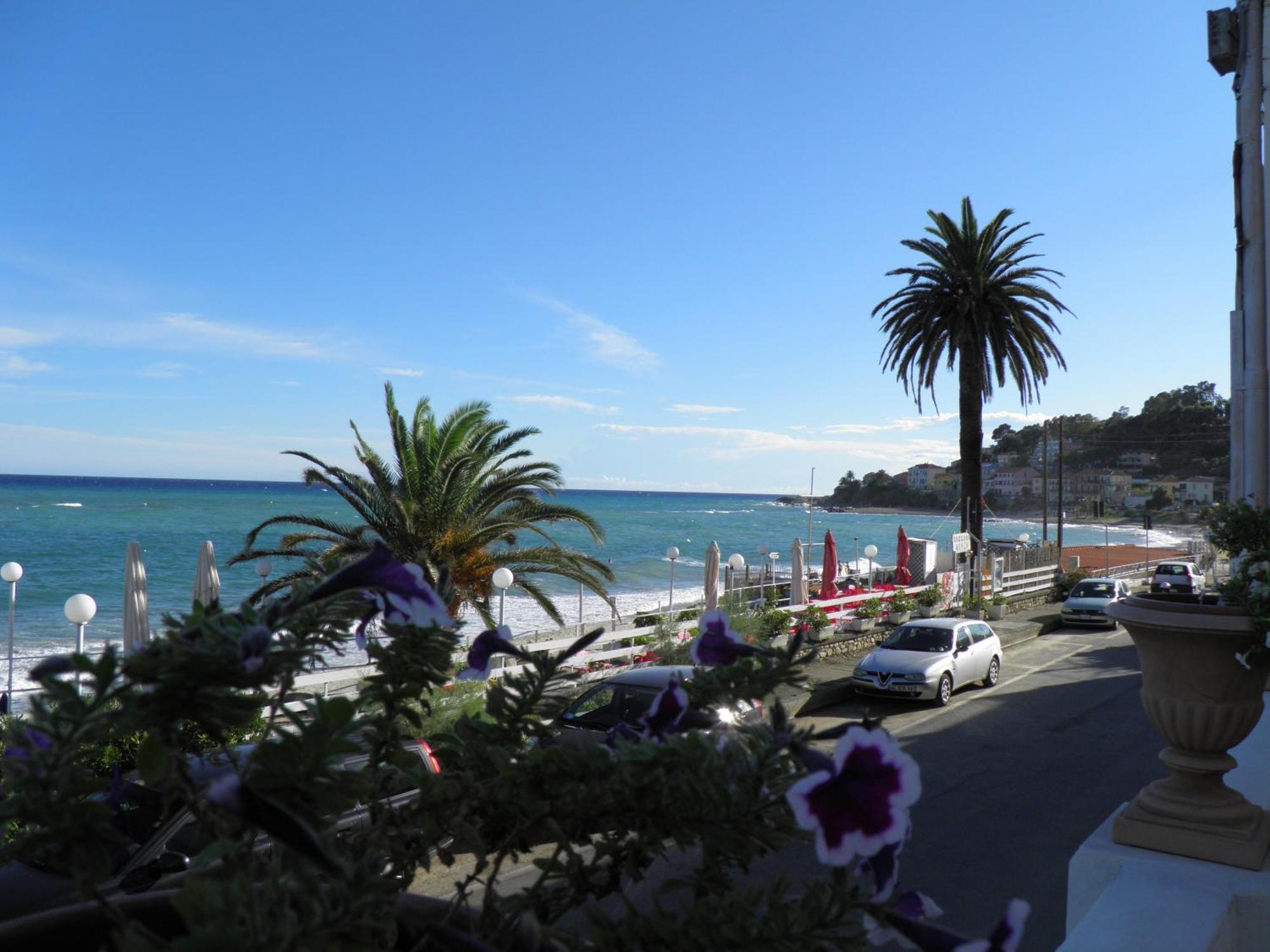 Blue Beach Буссана-Нуова Екстер'єр фото